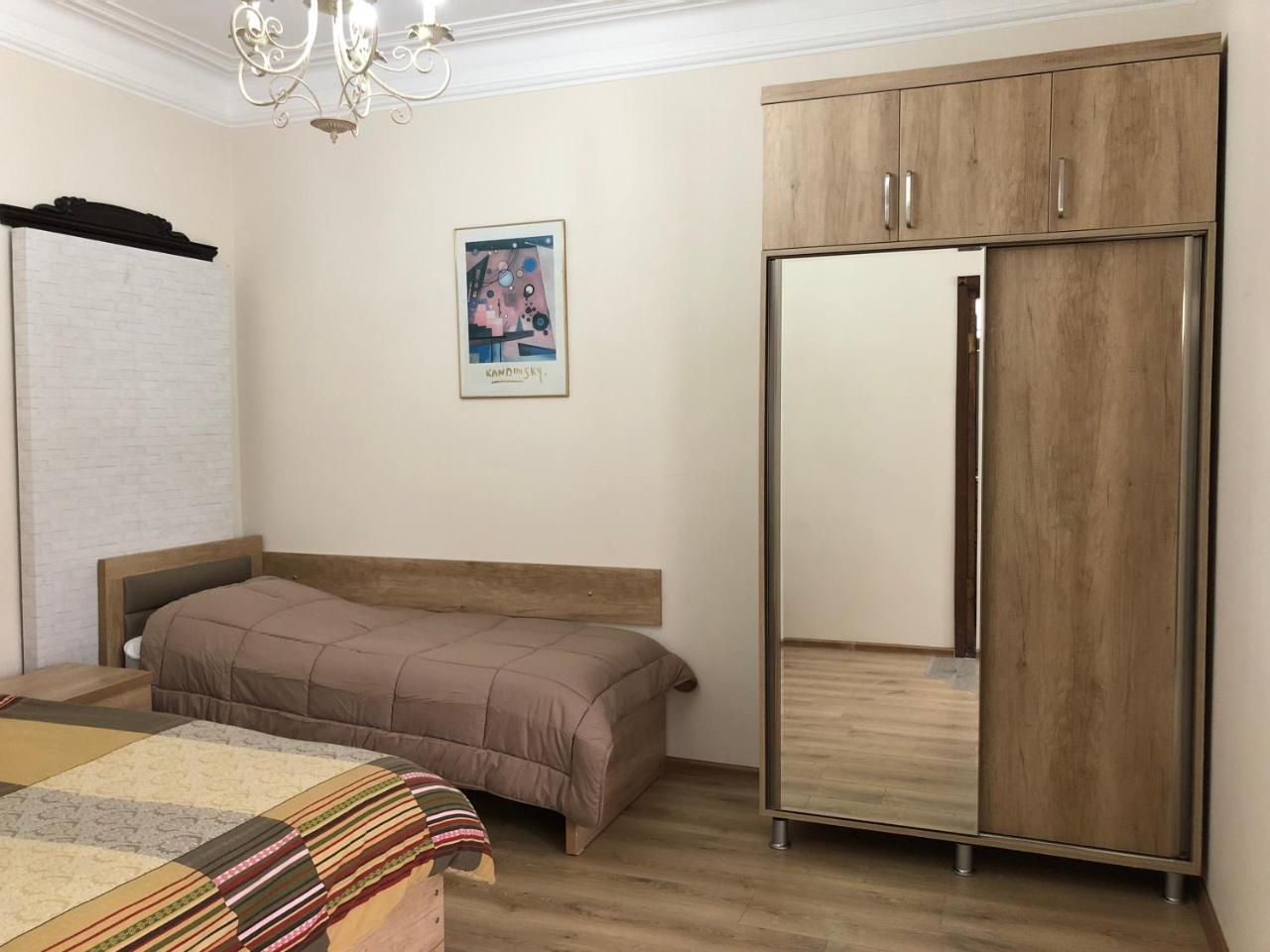 Temo Guest House 10 Batumi Eksteriør bilde